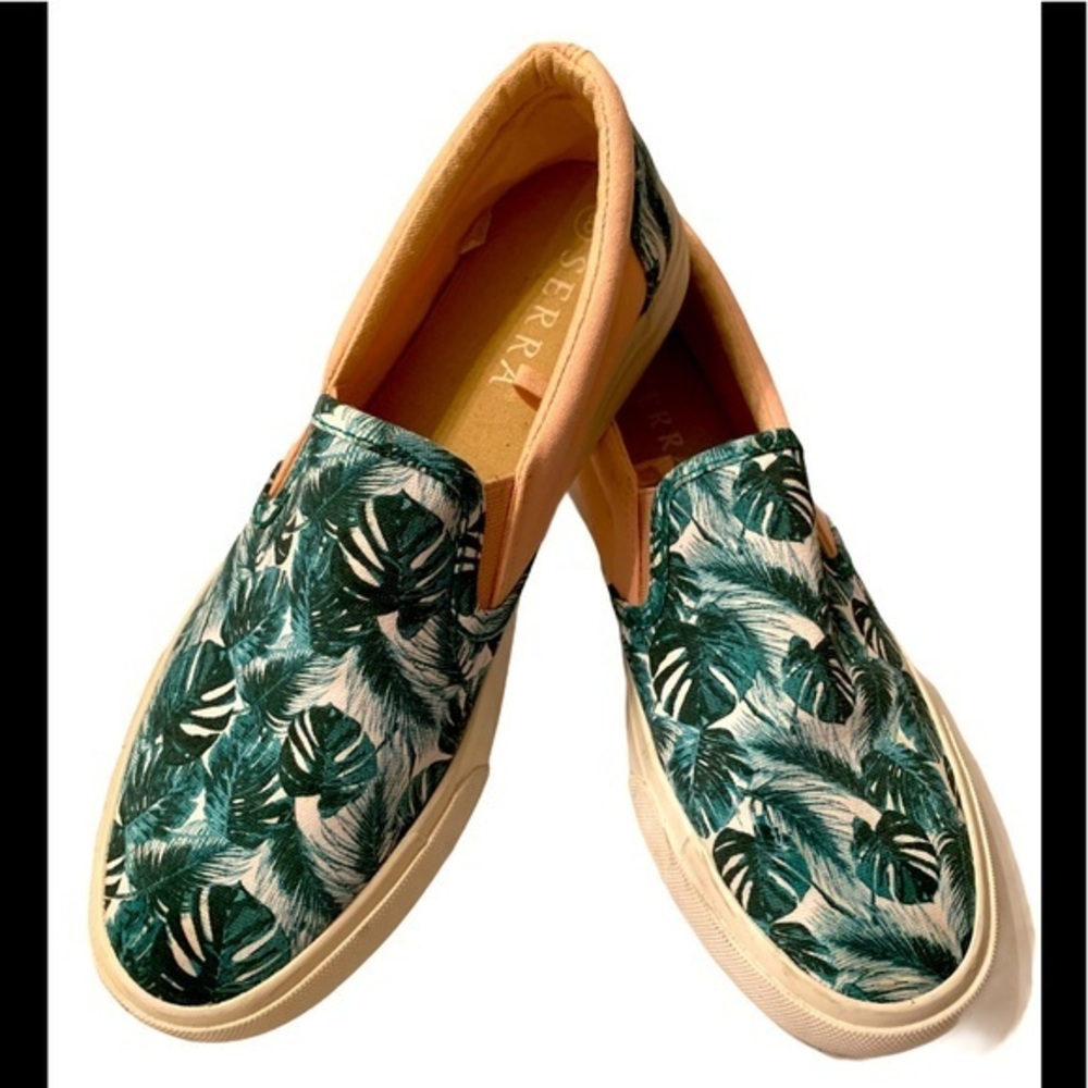 Serra Ladies Slip on Leaf Print Shoes